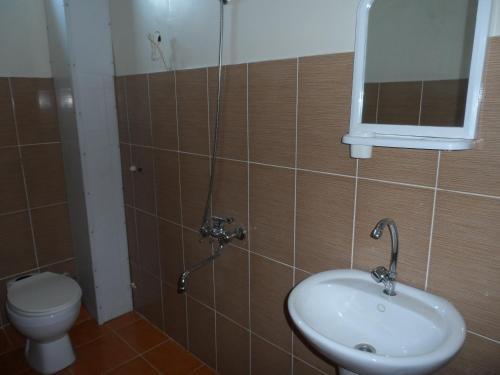 Анаклия: Dimas House Ganmuxuri