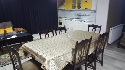 Телави: Guest house Sheri