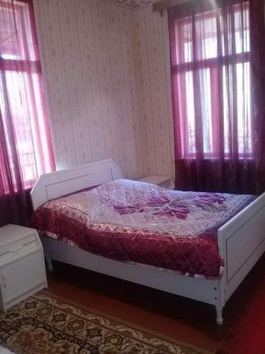 Кутаиси: Veranda shevchenko nino