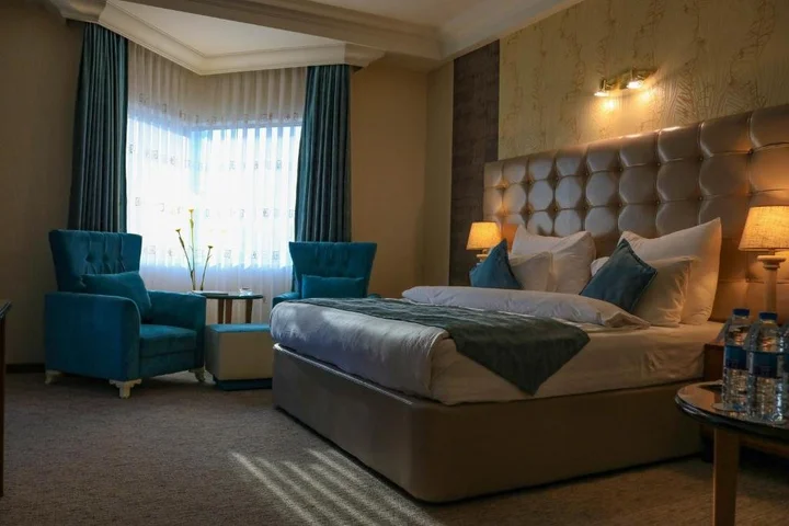 Баку: Hotel Grand Europe Hotel Baku (Travel Agency)