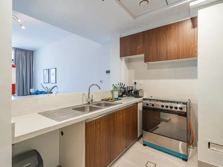 Дубай: Apartments Modern 1BR with Balcony | Dubai Frame View