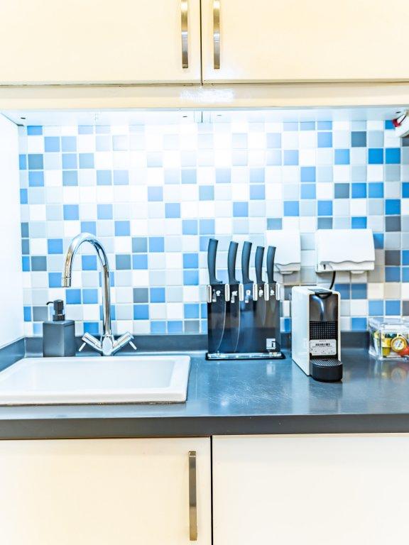 Дубай: Apartments Minimalistic Studio in Palm Views | Palm Jumeirah