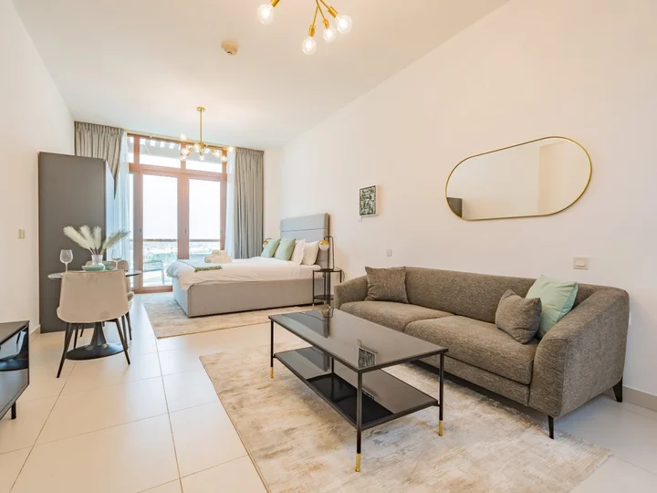 Дубай: Apartments Minimalistic Studio in Palm Views | Palm Jumeirah