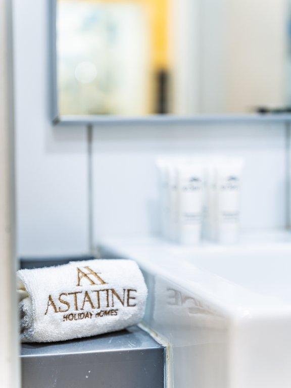 Дубай: Apartments Minimalistic Studio in Palm Views | Palm Jumeirah