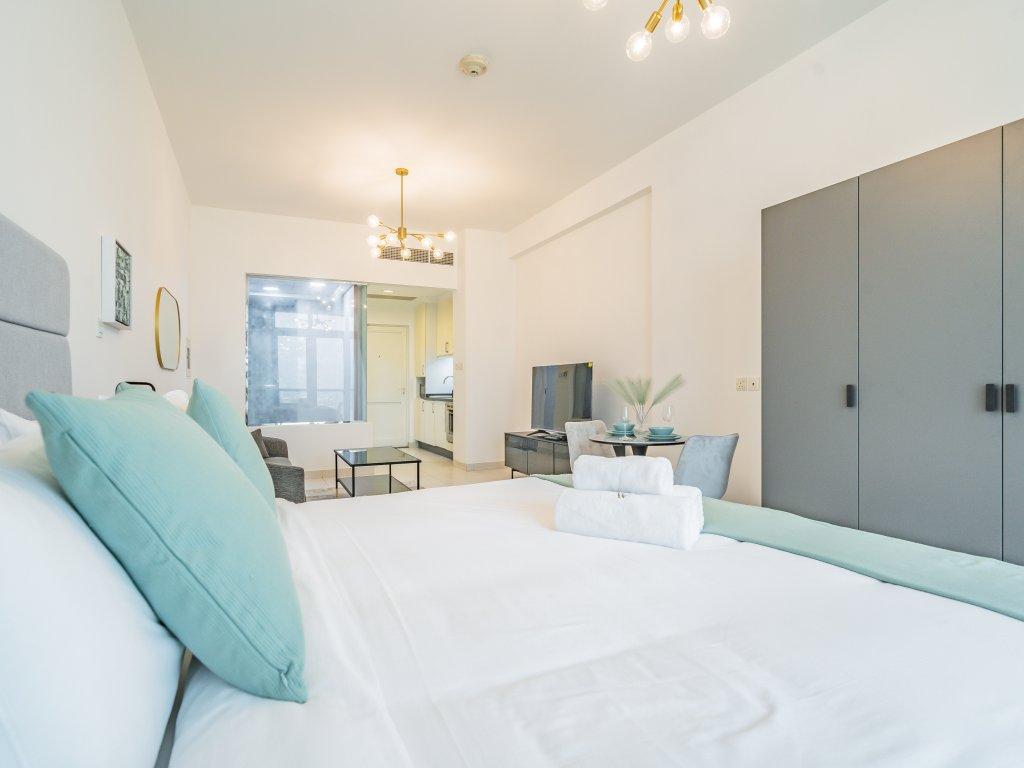 Дубай: Apartments Minimalistic Studio in Palm Views | Palm Jumeirah