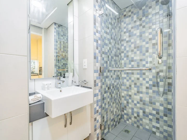 Дубай: Apartments Minimalistic Studio in Palm Views | Palm Jumeirah