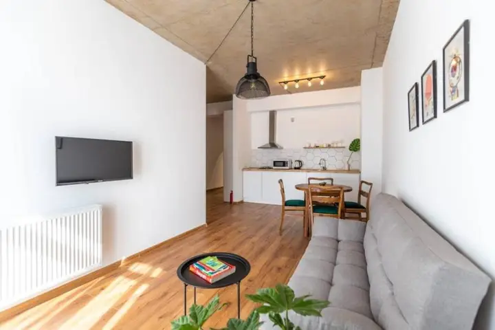 Wehost Apartment Close to Agmashenebeli — фото 1