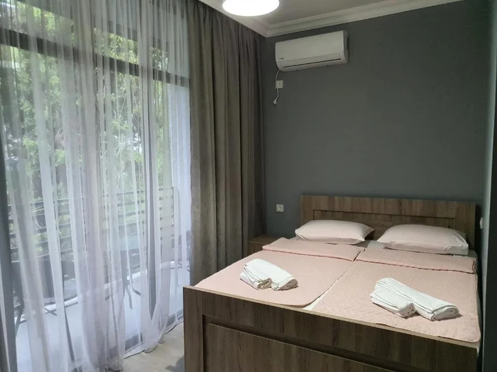 Кобулети: Summer House
