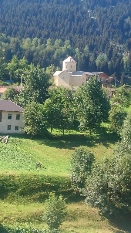 Местиа: Guest House Mari30