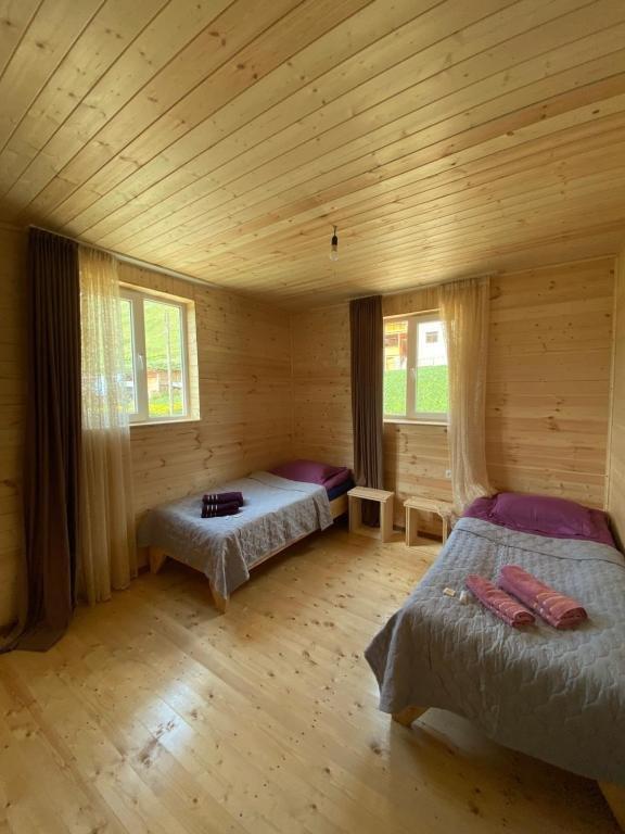 Халде: guest house caucasioni