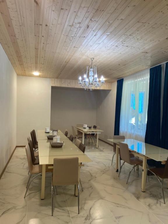 Халде: guest house caucasioni