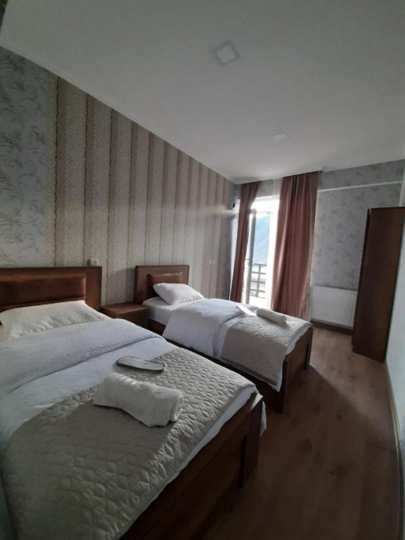 Степанцминда: Sky Star Hotel