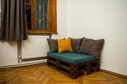 Тбилиси: Woodmood