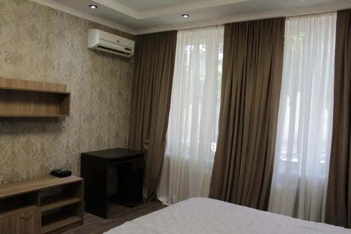 Тбилиси: guest house at avlabari