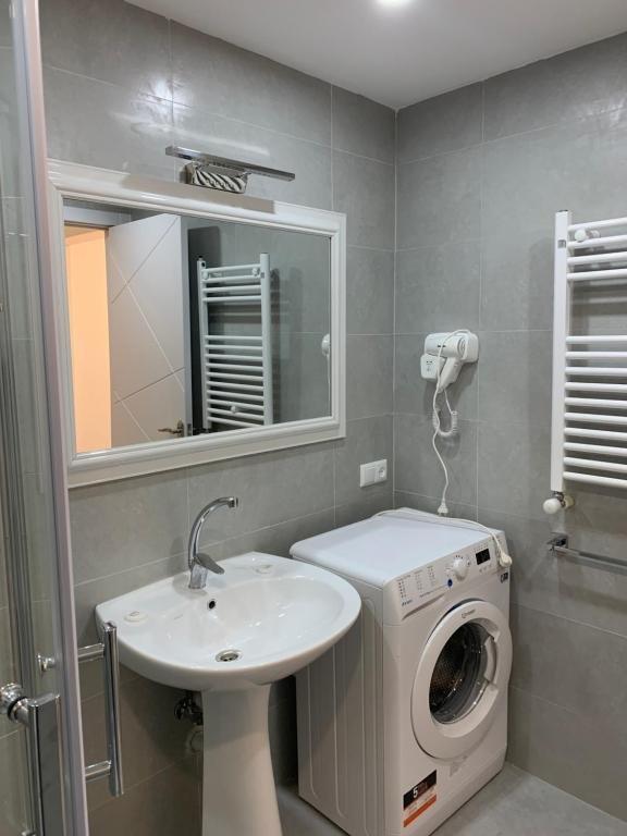 Happy Studio Apartment — фото 1