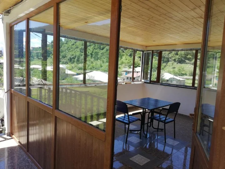 Местиа: Guest House Khergiani