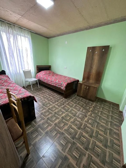 Амбролаури: Guesthouse Space