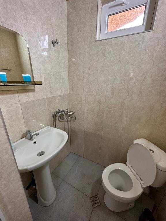 Амбролаури: Guesthouse Space
