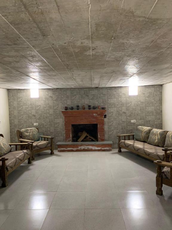 Амбролаури: Guesthouse Space