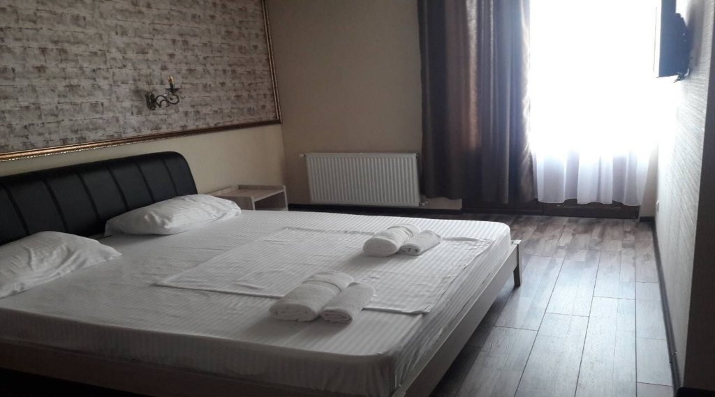 Тбилиси: Hotel Diadema