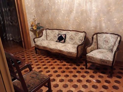 Кутаиси: friends house
