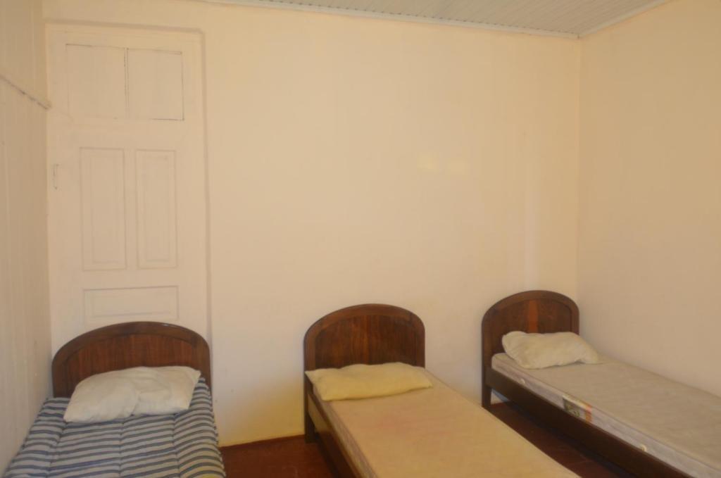 Уреки: Garden of Glee Inn