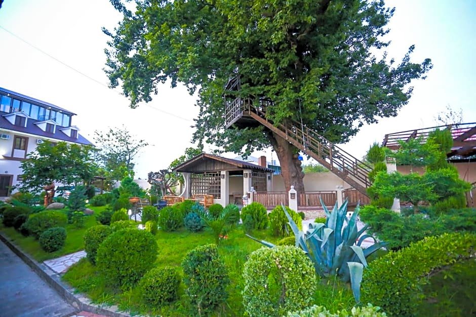 Кутаиси: Garden Hotel