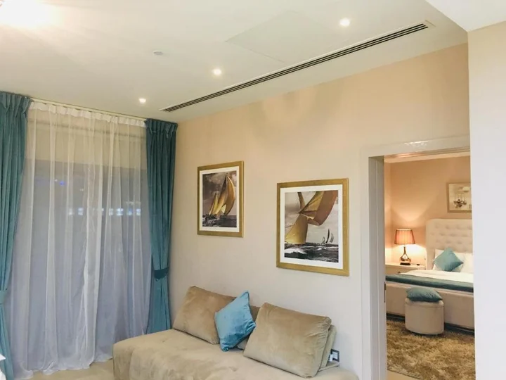 Дубай: JCB Dubai Marina Apartment