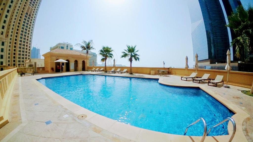 Дубай: JCB Dubai Marina Apartment