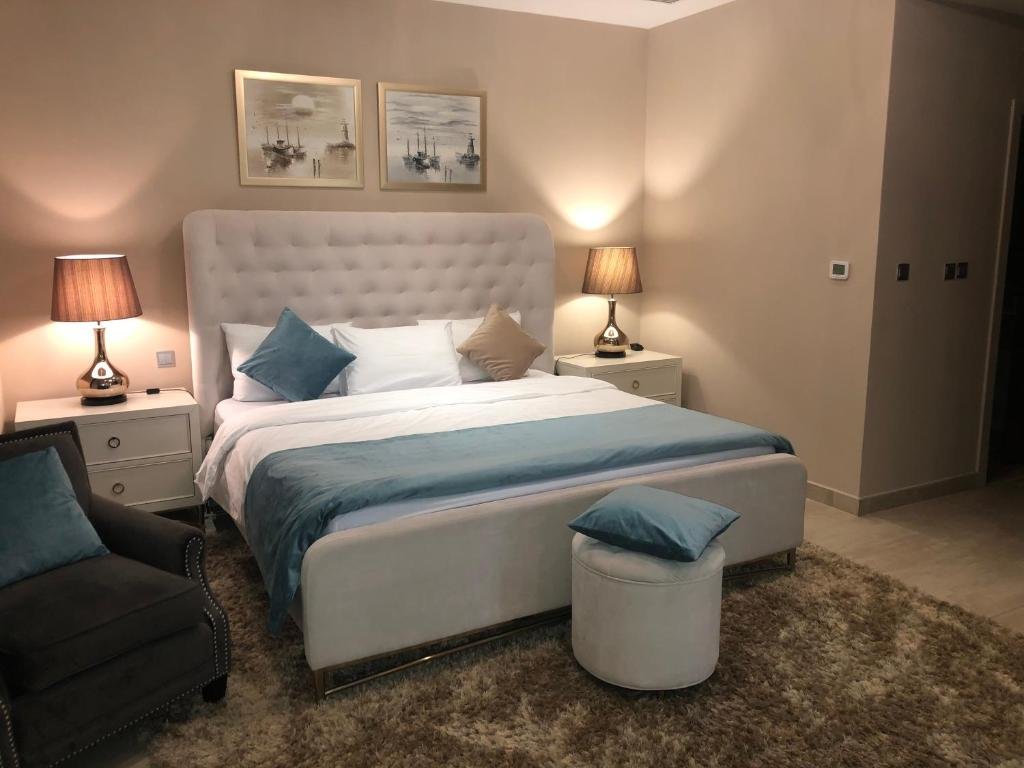 Дубай: JCB Dubai Marina Apartment