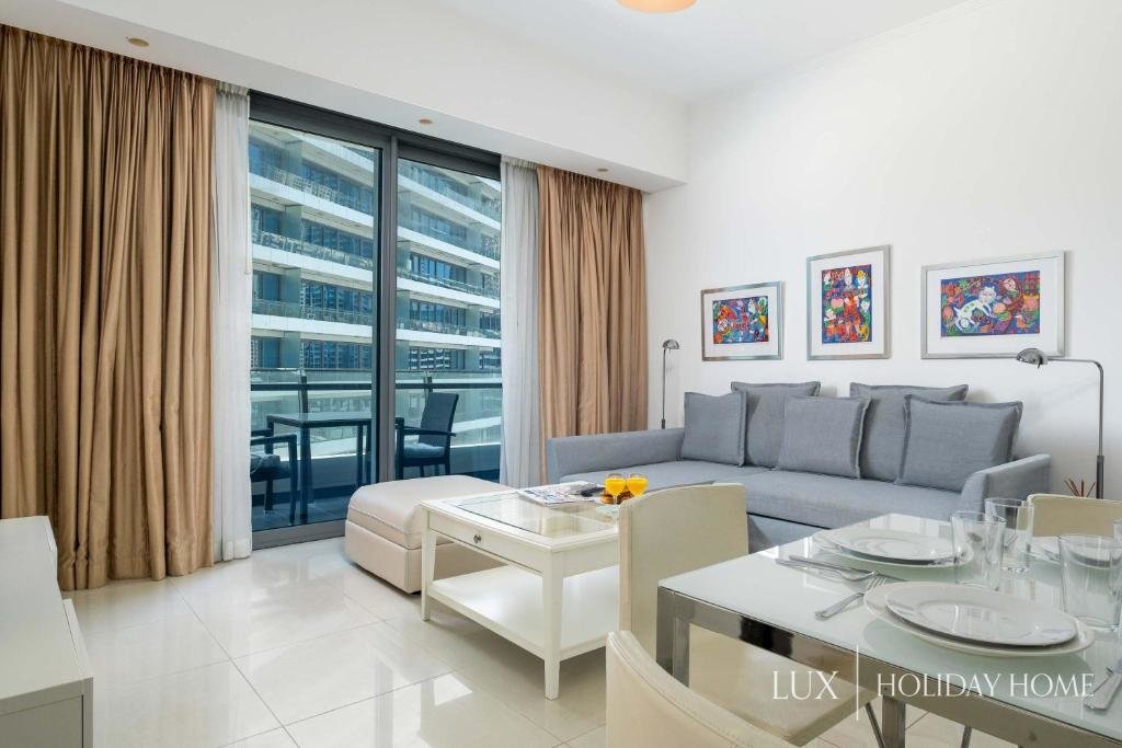 Дубай: LUX - The Modern Dubai Marina Suite 1