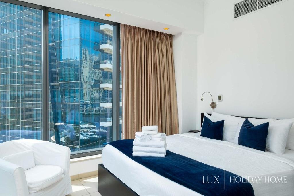 Дубай: LUX - The Modern Dubai Marina Suite 1