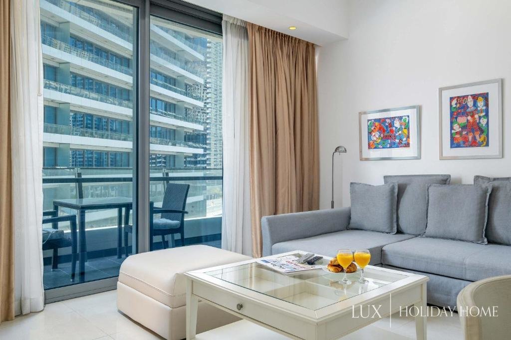 Дубай: LUX - The Modern Dubai Marina Suite 1