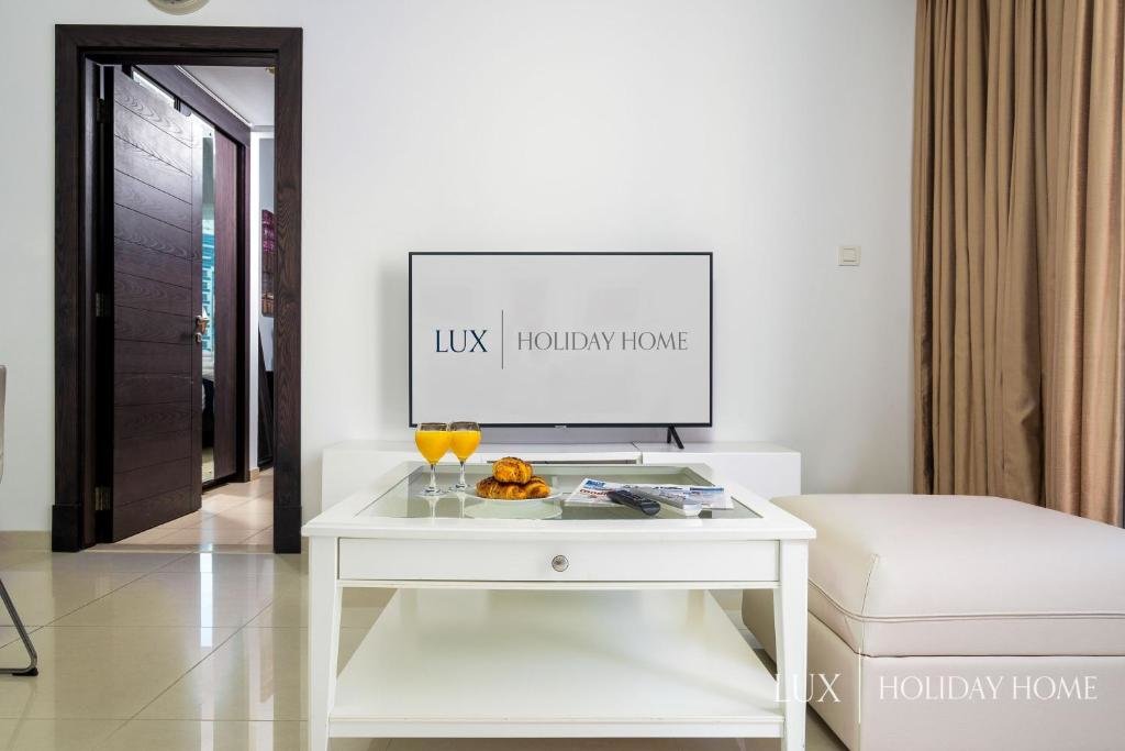 Дубай: LUX - The Modern Dubai Marina Suite 1
