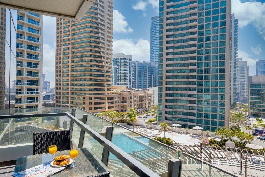 Дубай: LUX - The Modern Dubai Marina Suite 1
