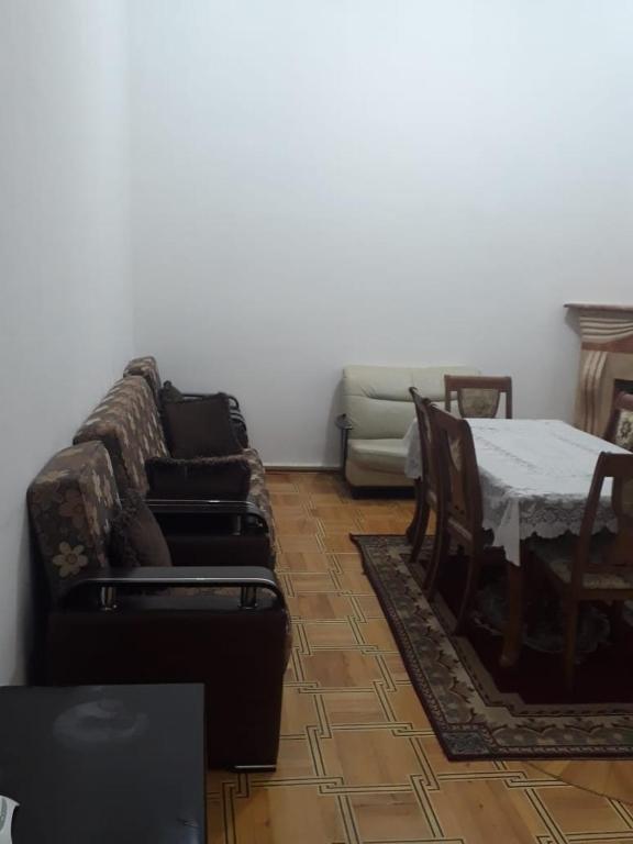 Баку: Nizami Apartment