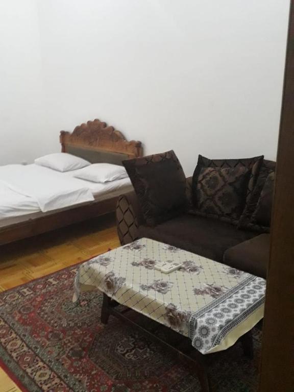 Баку: Nizami Apartment