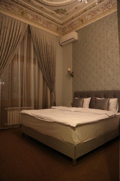 Баку: Nizami Apartment