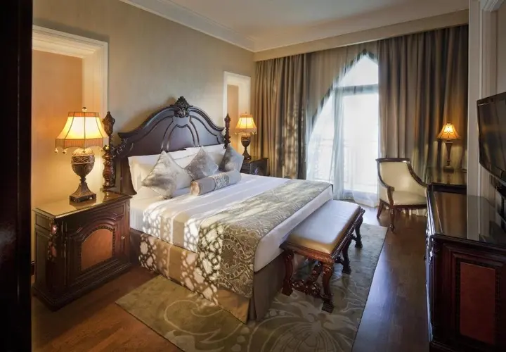 Дубай: TWO BEDROOM in PALM JUMEIRAH