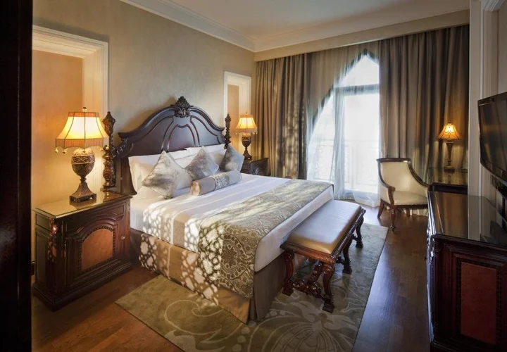 Дубай: TWO BEDROOM in PALM JUMEIRAH