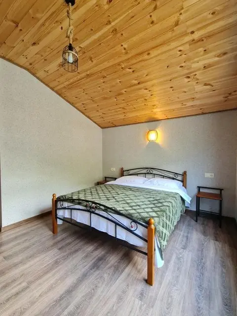 Степанцминда: Kazbegi 4U