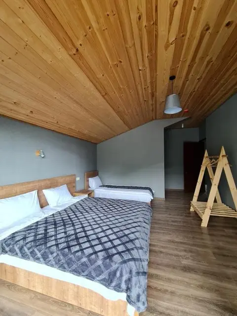 Степанцминда: Kazbegi 4U
