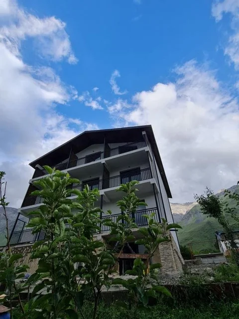 Степанцминда: Kazbegi 4U