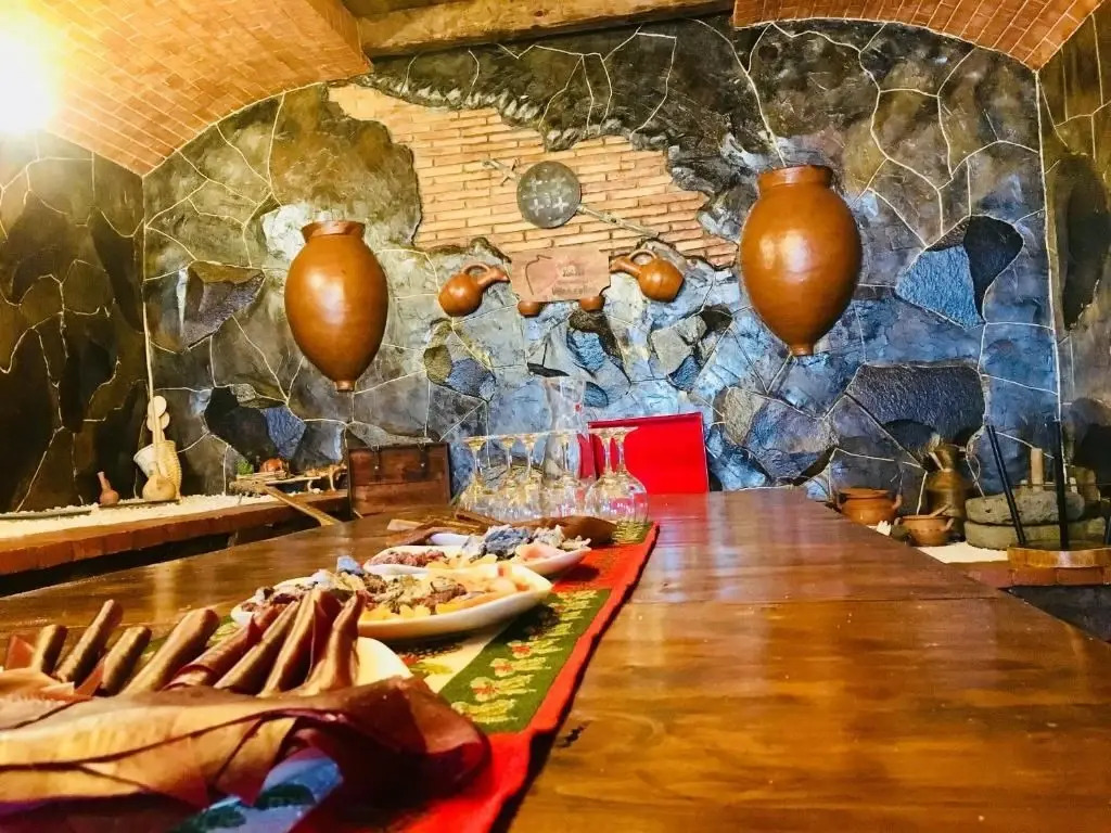 Вардзиа: Hotel Hobbiton
