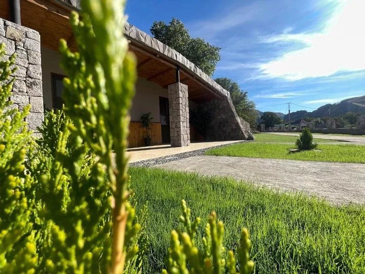 Вардзиа: Hotel Hobbiton