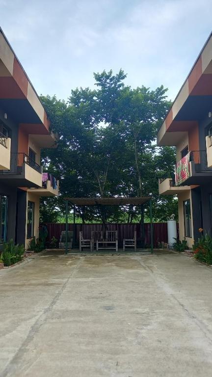 Кобулети: Apart Townhouse