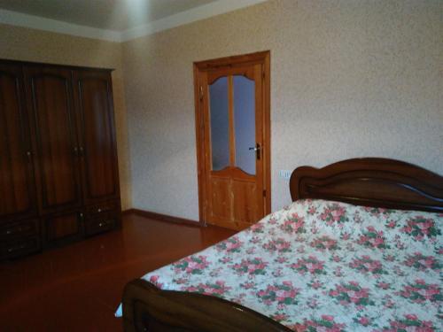 Удабно: Kifiani's Guest house