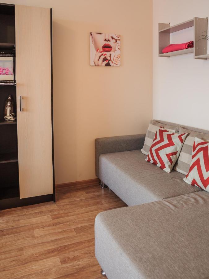 Воронеж: Apartment on Leninskiy 124 b