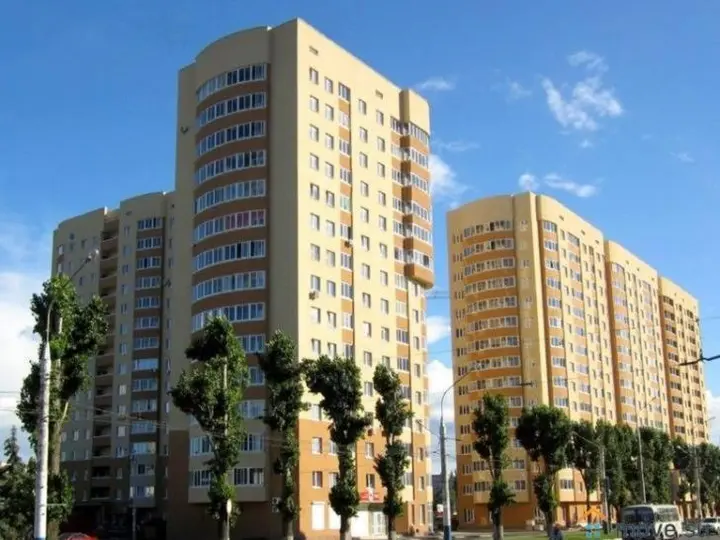 Воронеж: Apartment on Leninskiy 124 b