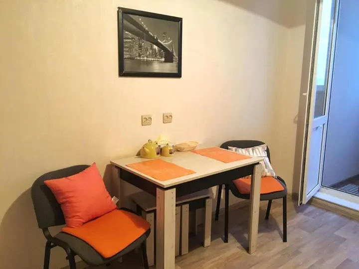 Воронеж: Apartment on Leninskiy 124 b